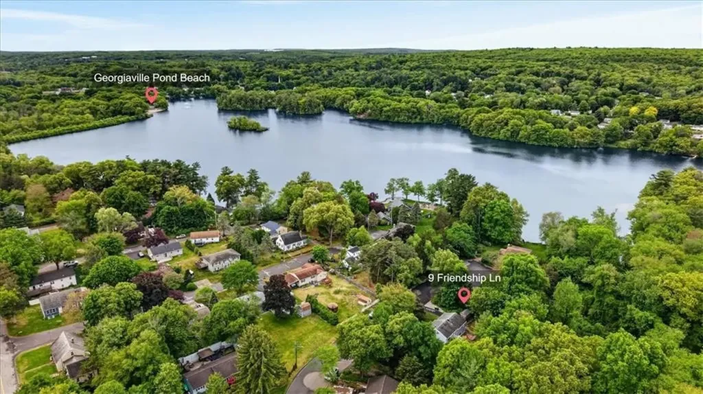 9 Friendship Lane Smithfield RI 02917