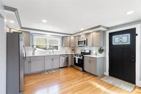 12 Highview Avenue Warren RI 02885