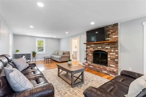 12 Highview Avenue Warren RI 02885