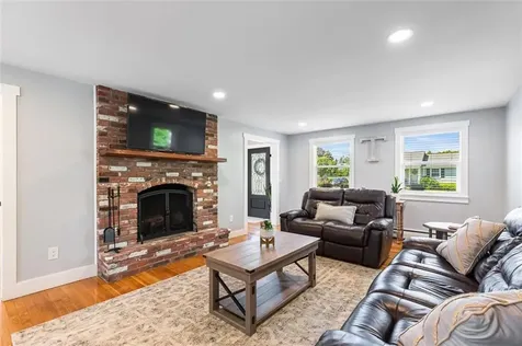 12 Highview Avenue Warren RI 02885