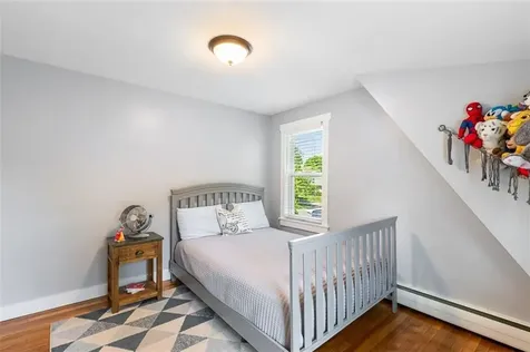12 Highview Avenue Warren RI 02885