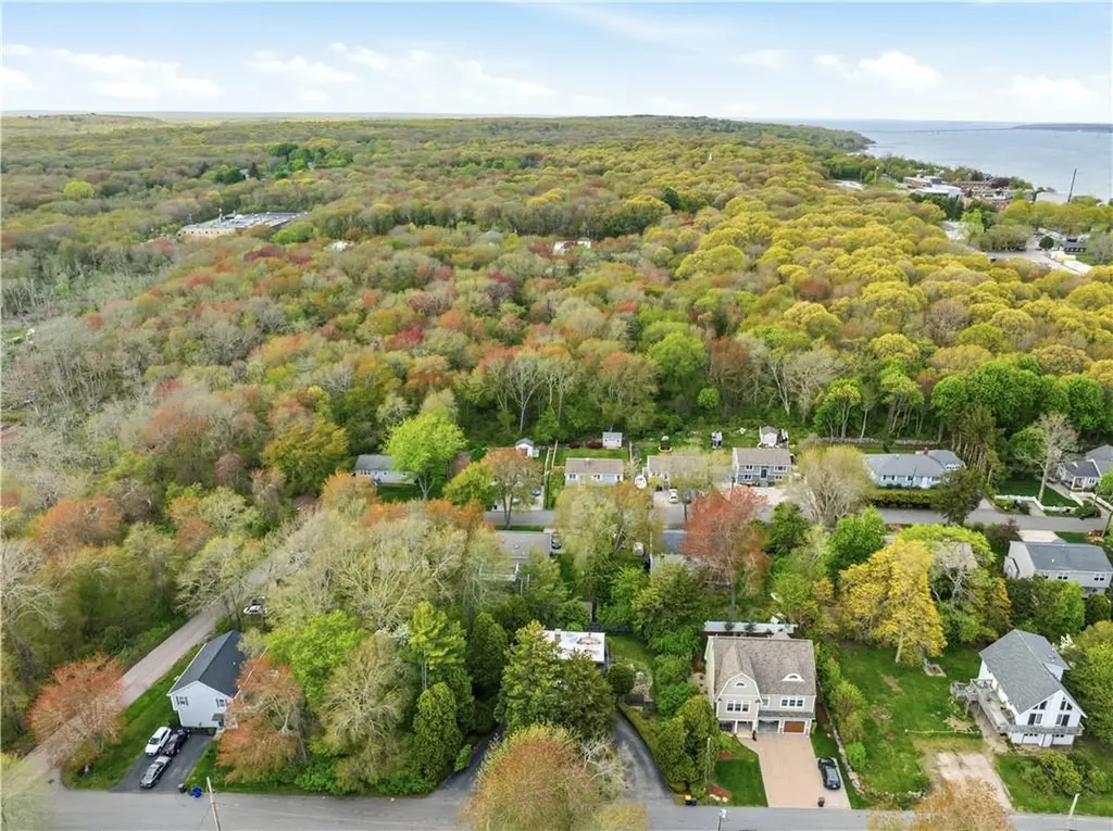 10 What Cheer Road Narragansett RI 02882