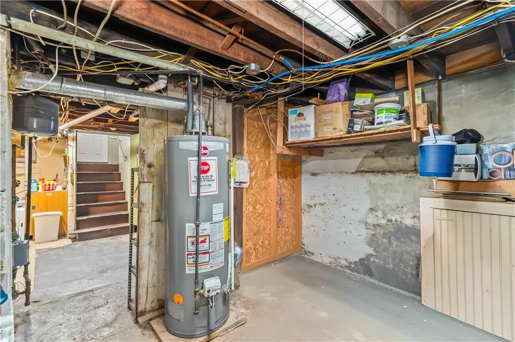19 Charpentier Avenue Pawtucket RI 02861