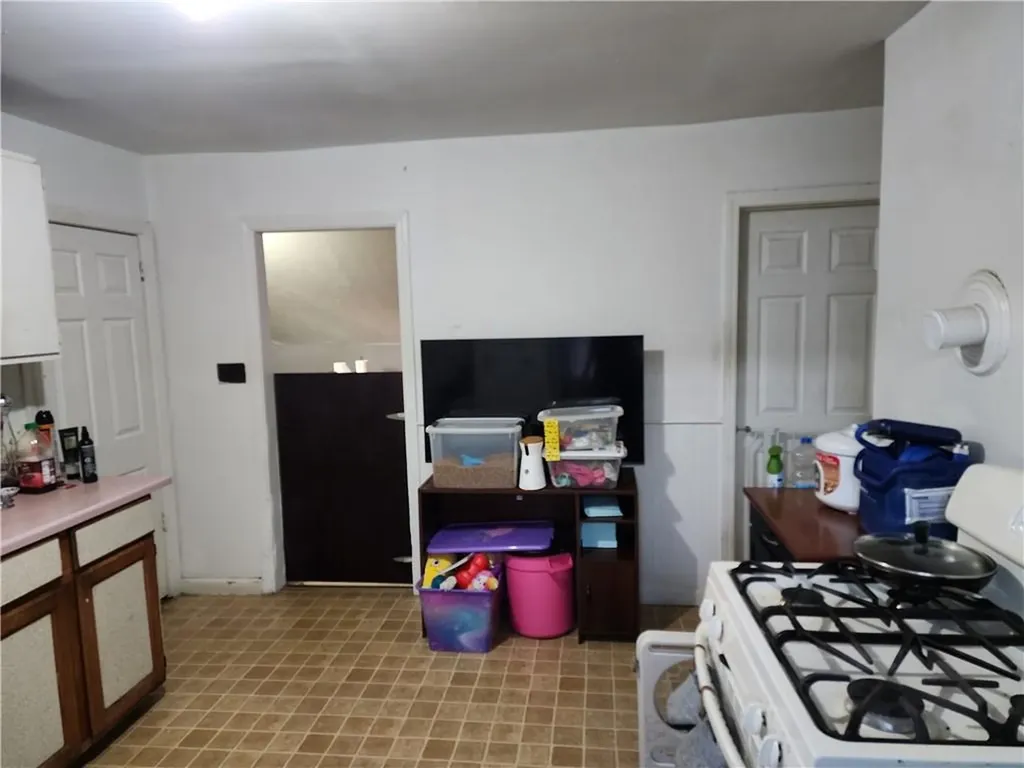 132 Putnam Street Providence RI 02909