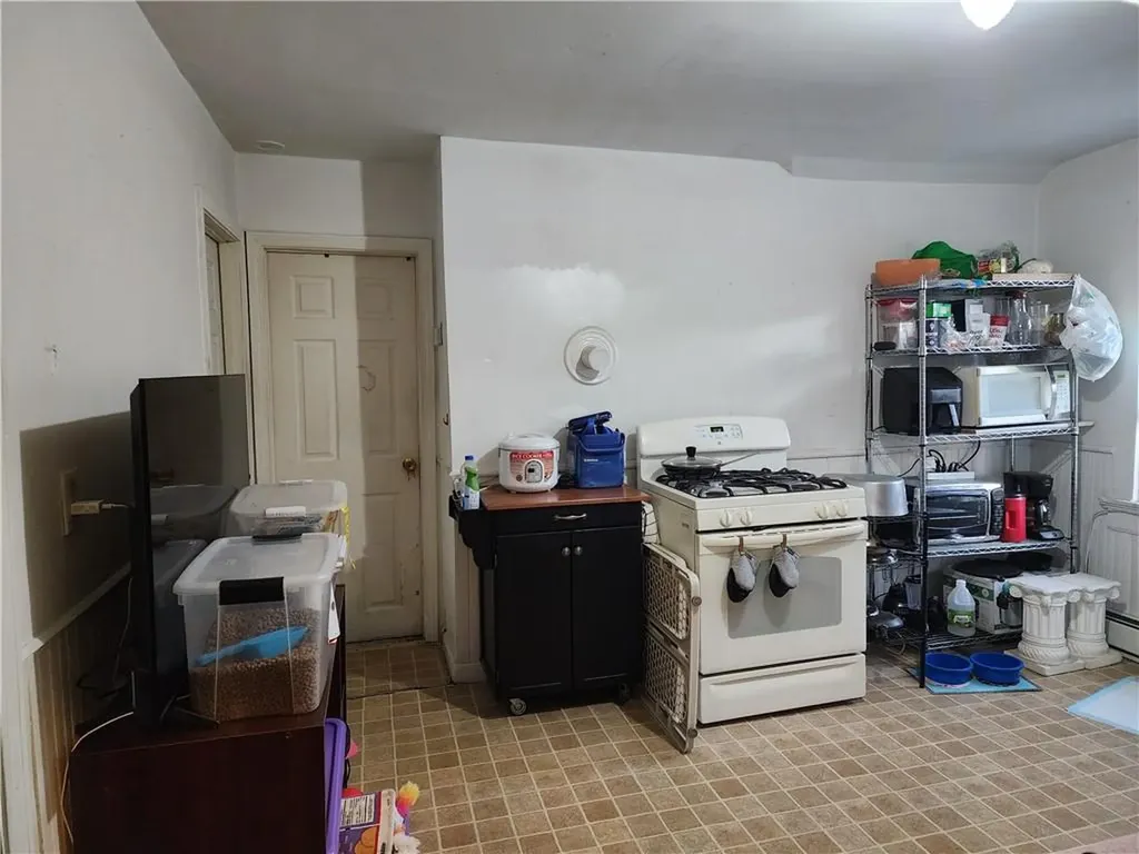 132 Putnam Street Providence RI 02909