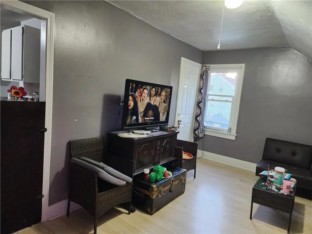 132 Putnam Street Providence RI 02909