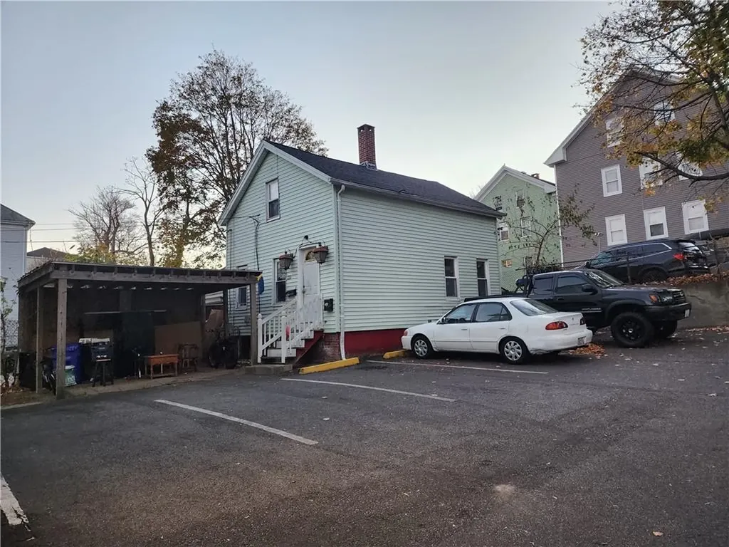 132 Putnam Street Providence RI 02909