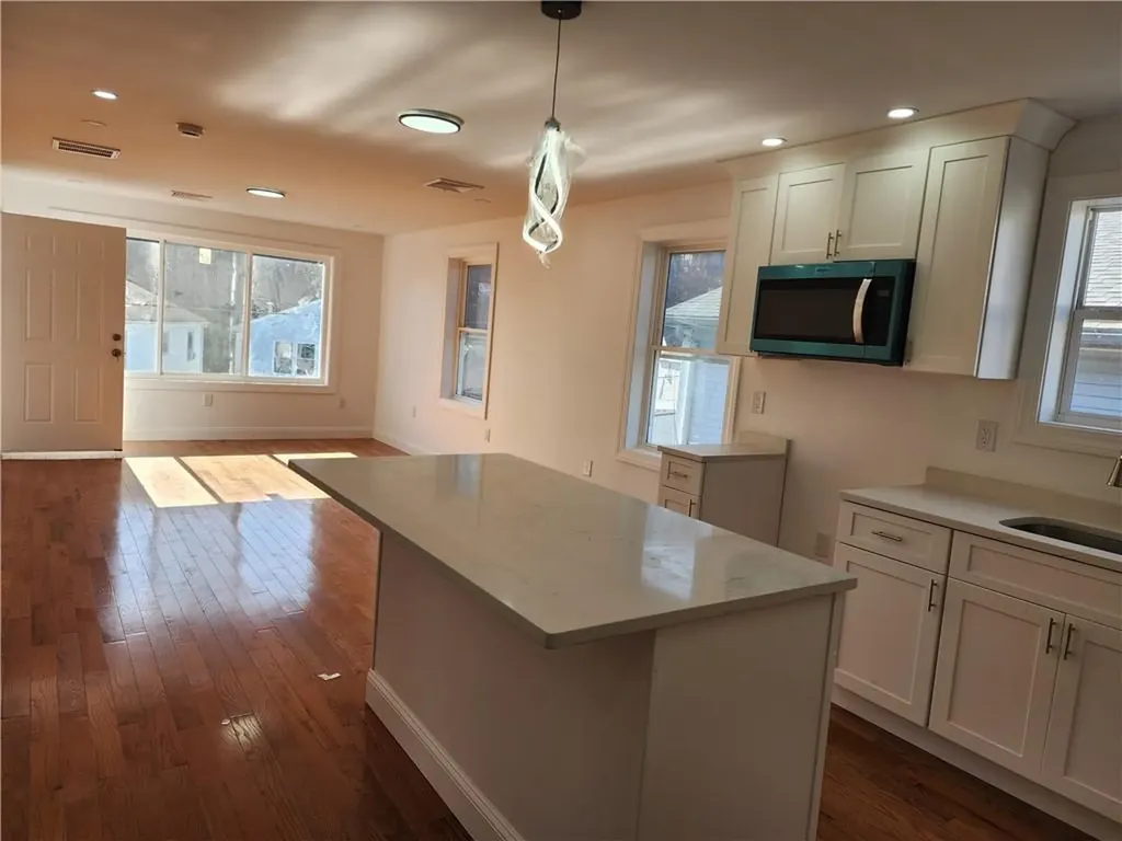 47 Rill Street Providence RI 02909