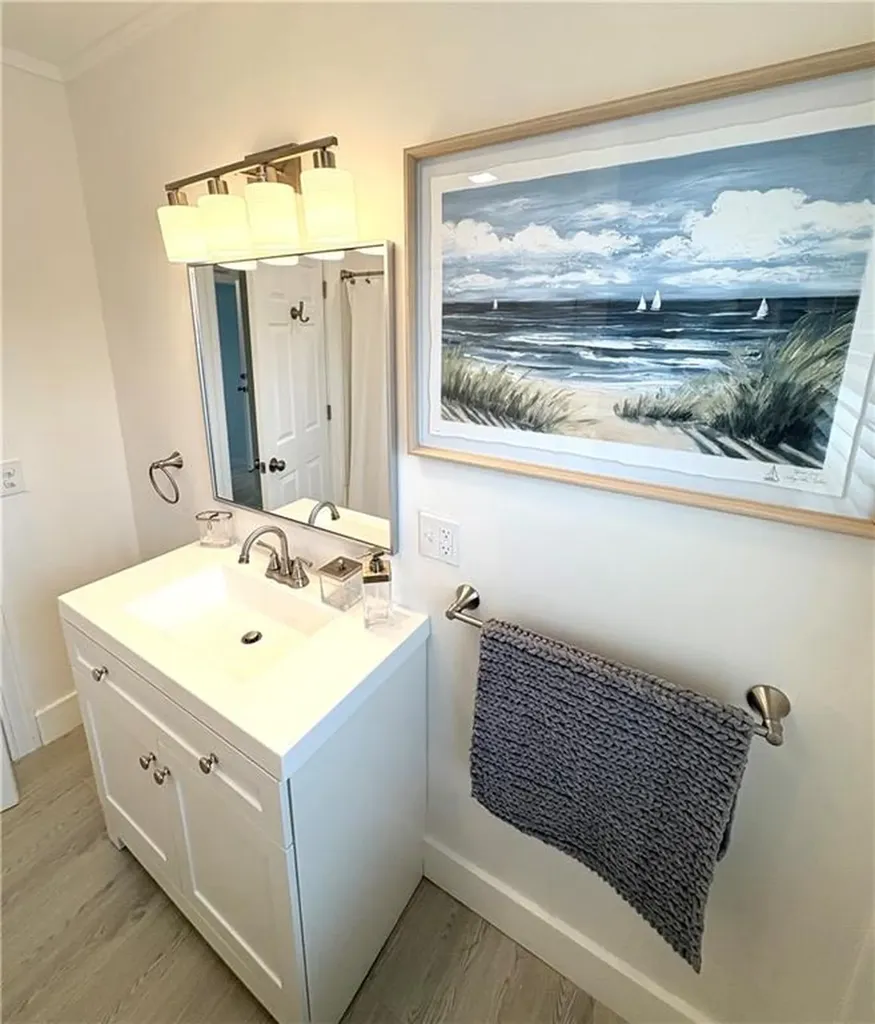 11 Russell Avenue Newport RI 02840