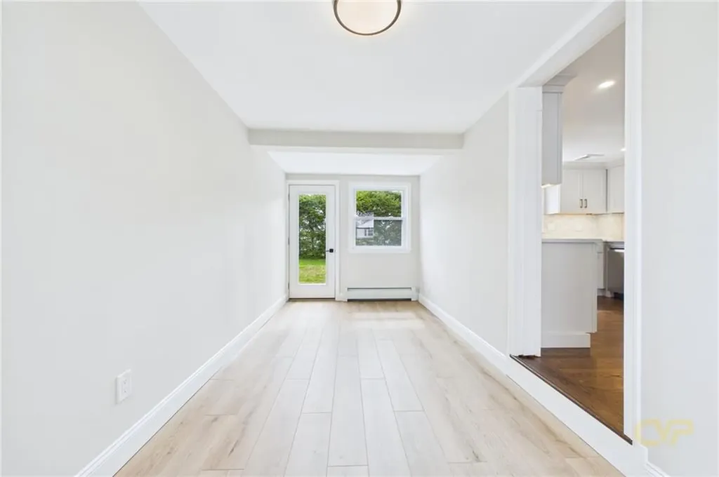 28 Eden Crest Drive Cranston RI 02920