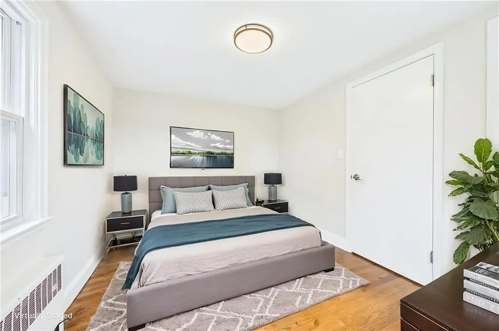 28 Eden Crest Drive Cranston RI 02920
