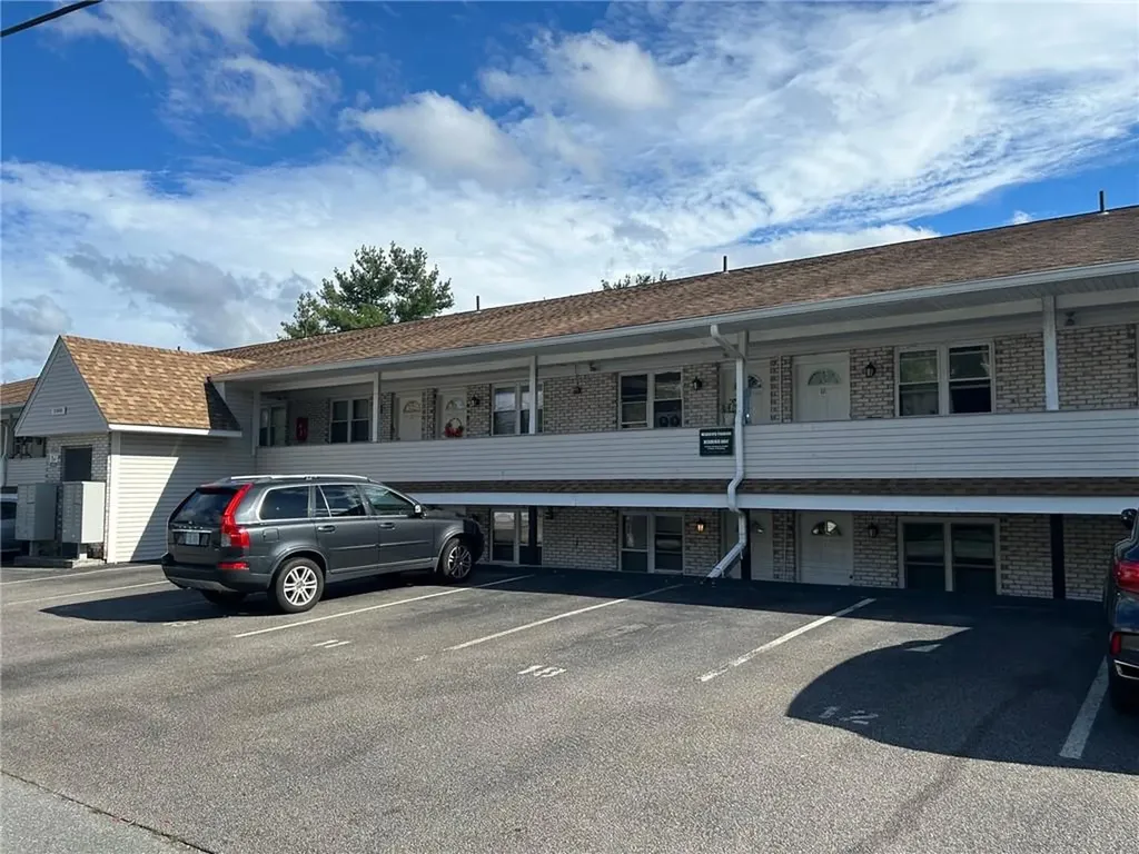 20 Hurdis Street North Providence RI 02904