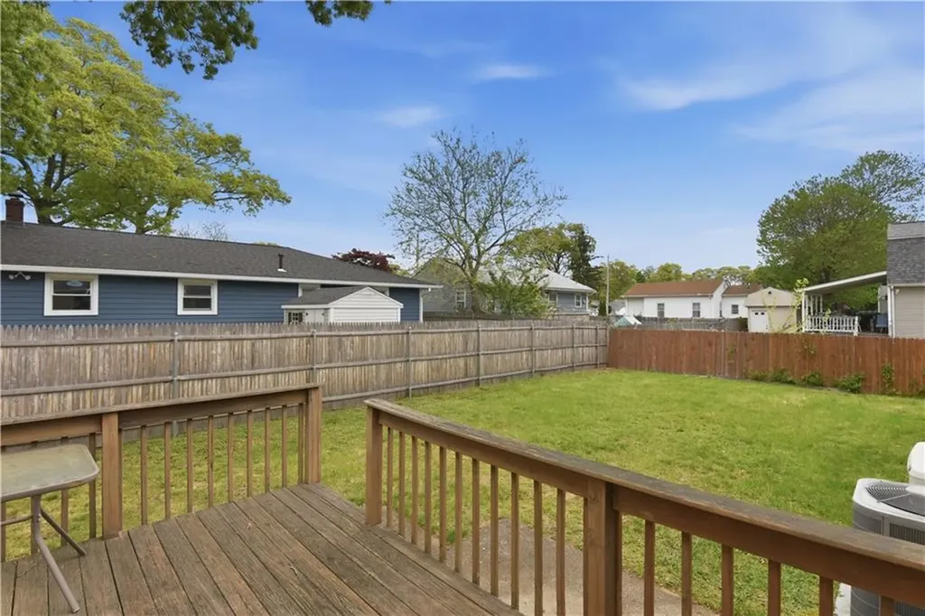 121 Fern Street Warwick RI 02889