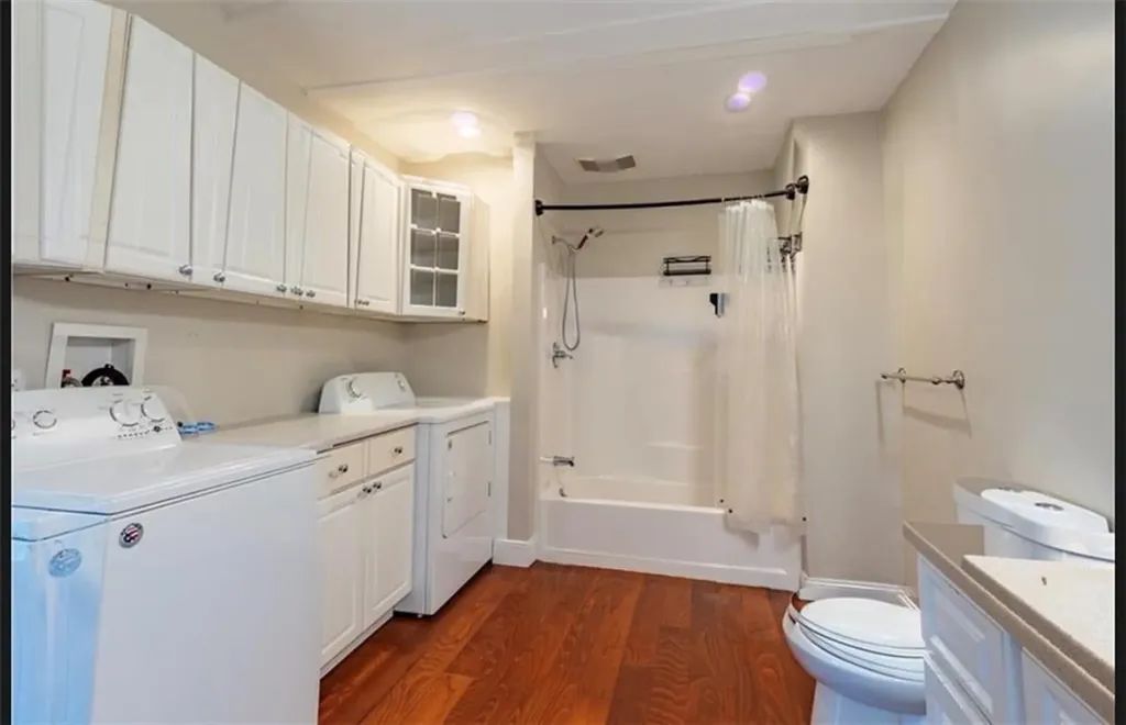 18 Railroad Avenue South Kingstown RI 02892