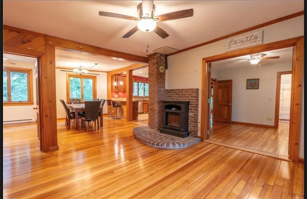 18 Railroad Avenue South Kingstown RI 02892