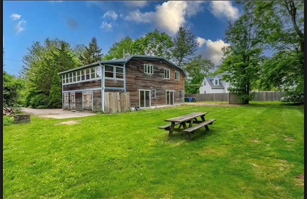18 Railroad Avenue South Kingstown RI 02892
