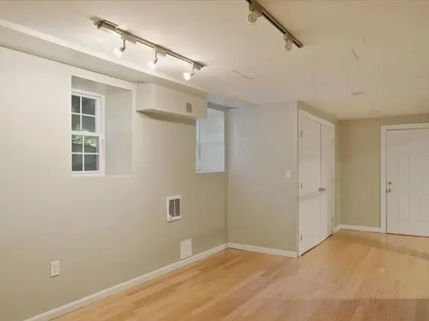 316 Waseca Avenue Barrington RI 02806