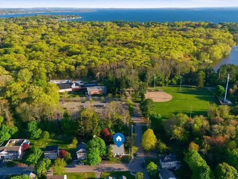 316 Waseca Avenue Barrington RI 02806