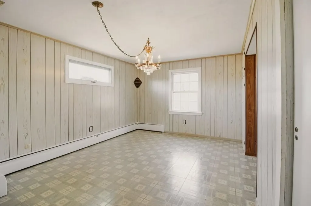 55 Mixter Street Middletown RI 02842