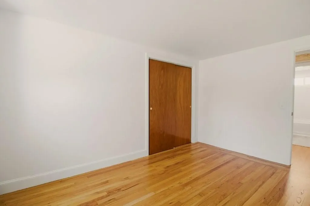 55 Mixter Street Middletown RI 02842