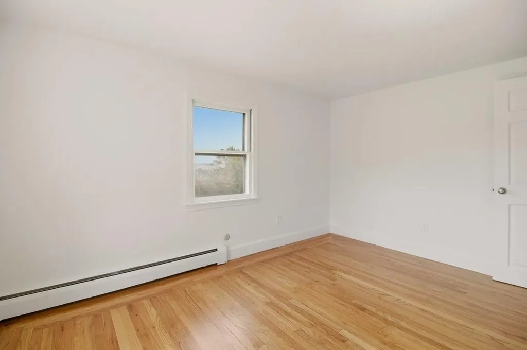 55 Mixter Street Middletown RI 02842