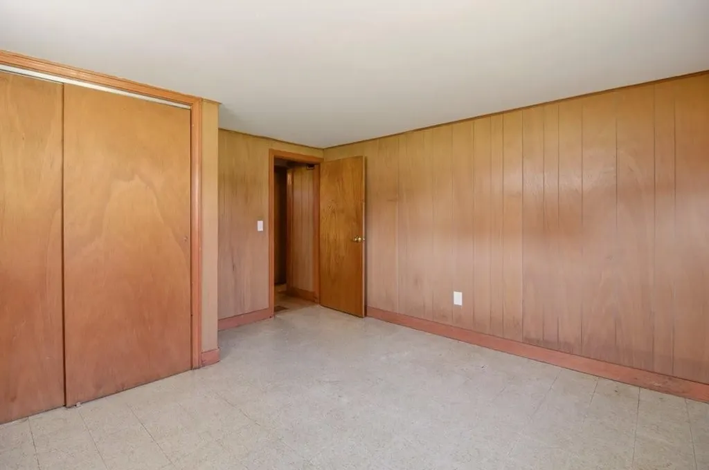 55 Mixter Street Middletown RI 02842