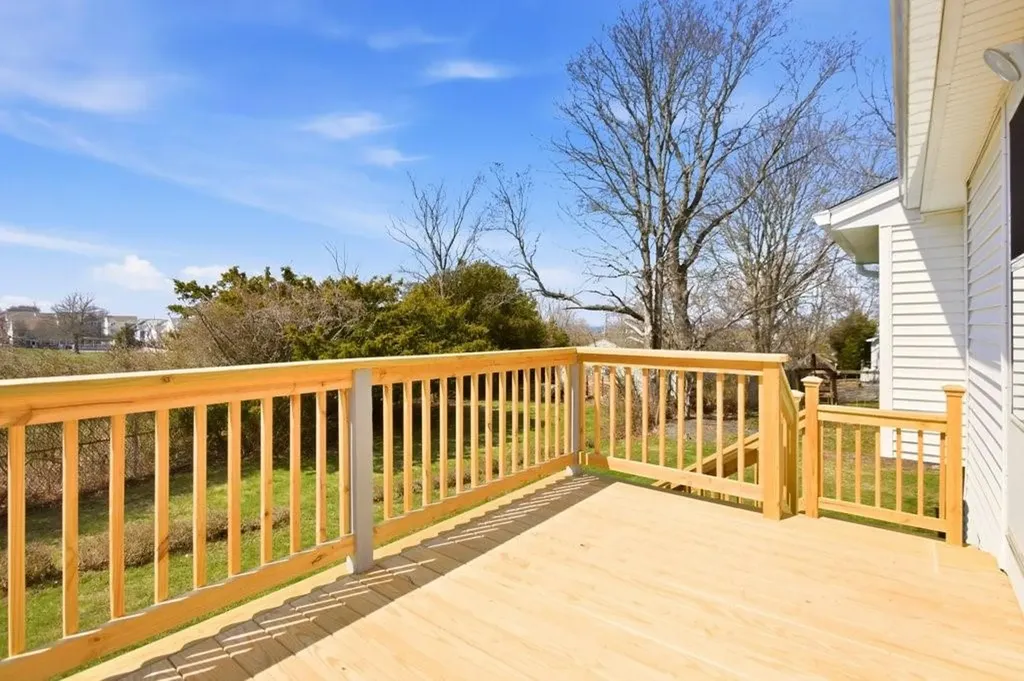 55 Mixter Street Middletown RI 02842