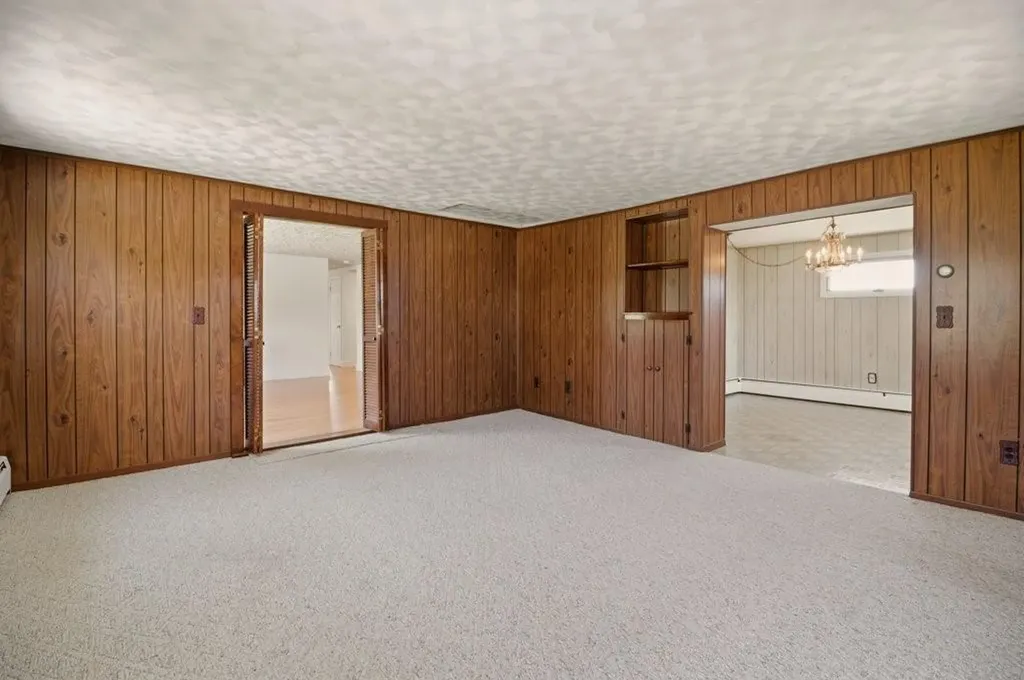 55 Mixter Street Middletown RI 02842