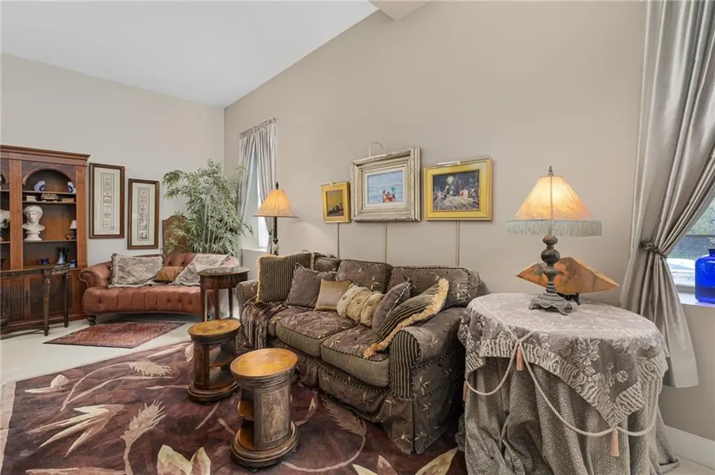 39 Webster Street Pawtucket RI 02860