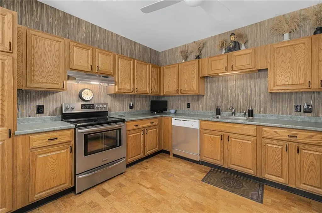 39 Webster Street Pawtucket RI 02860