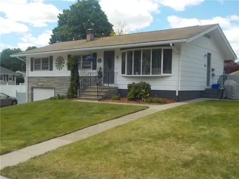 72 Wayne Road Woonsocket RI 02895