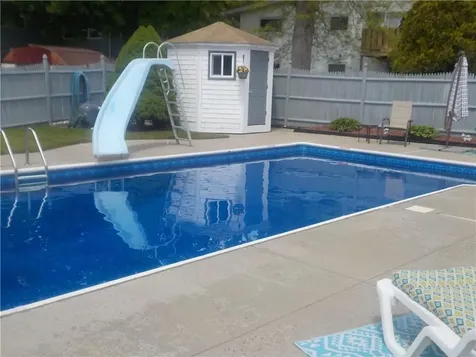 72 Wayne Road Woonsocket RI 02895