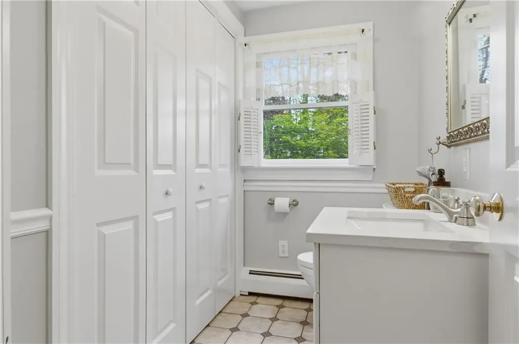 234 Lake Drive Glocester RI 02814