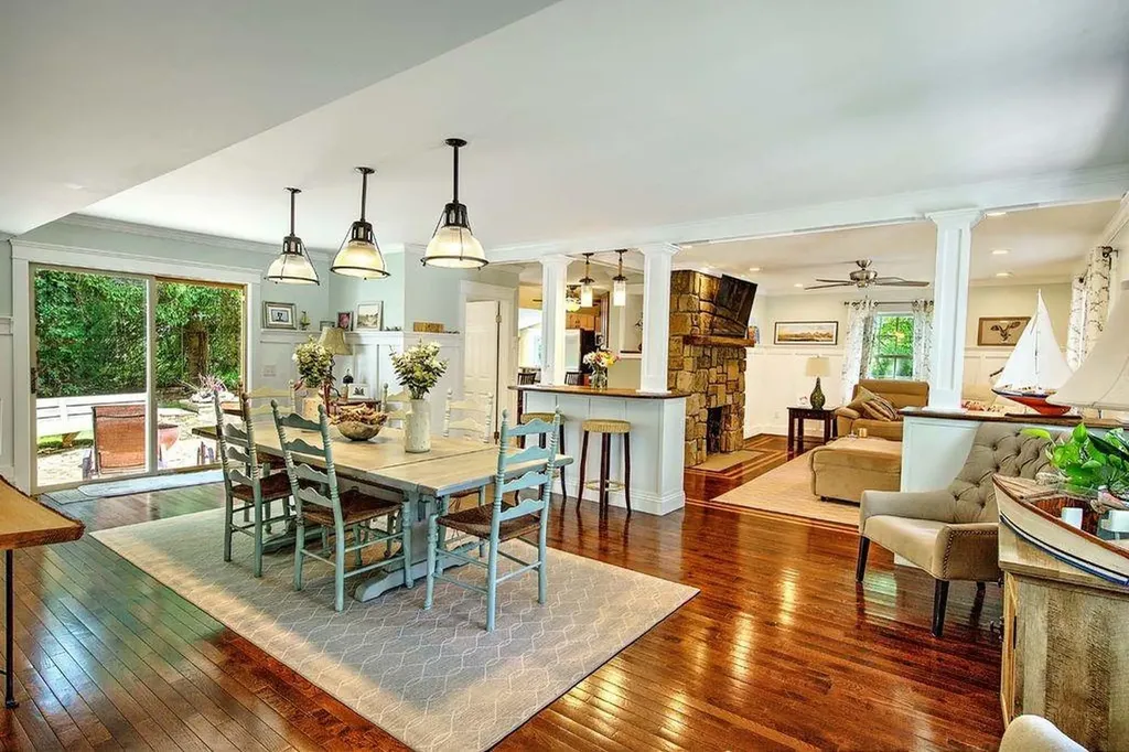 46 Channing Road Narragansett RI 02882