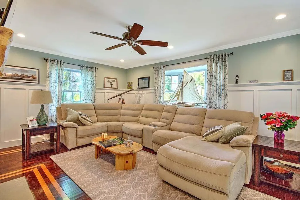 46 Channing Road Narragansett RI 02882