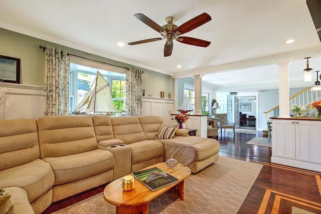 46 Channing Road Narragansett RI 02882