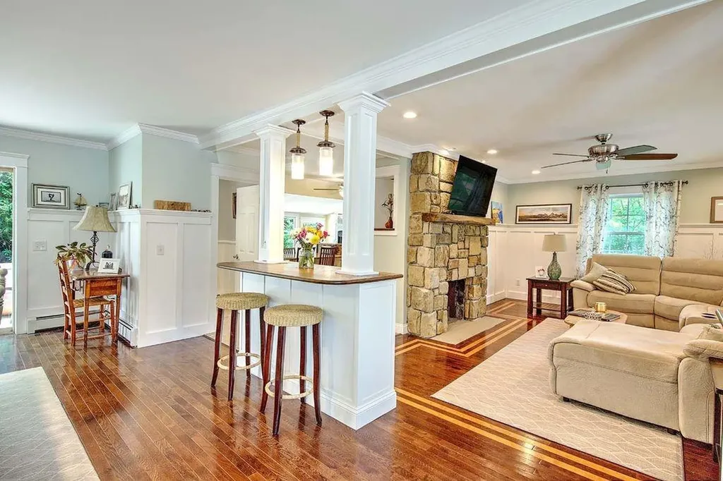 46 Channing Road Narragansett RI 02882