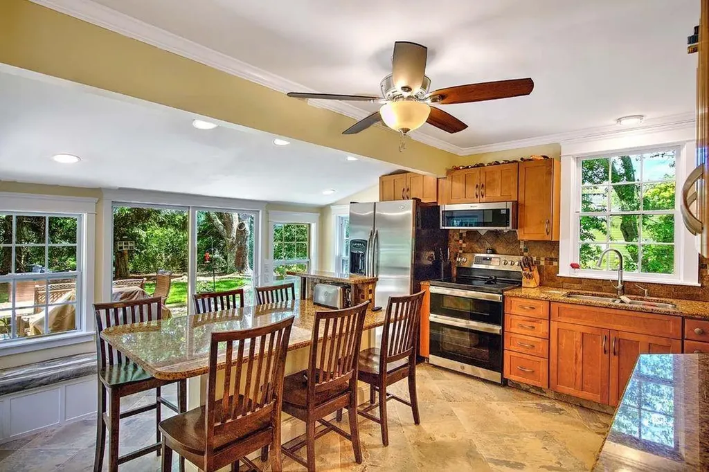 46 Channing Road Narragansett RI 02882