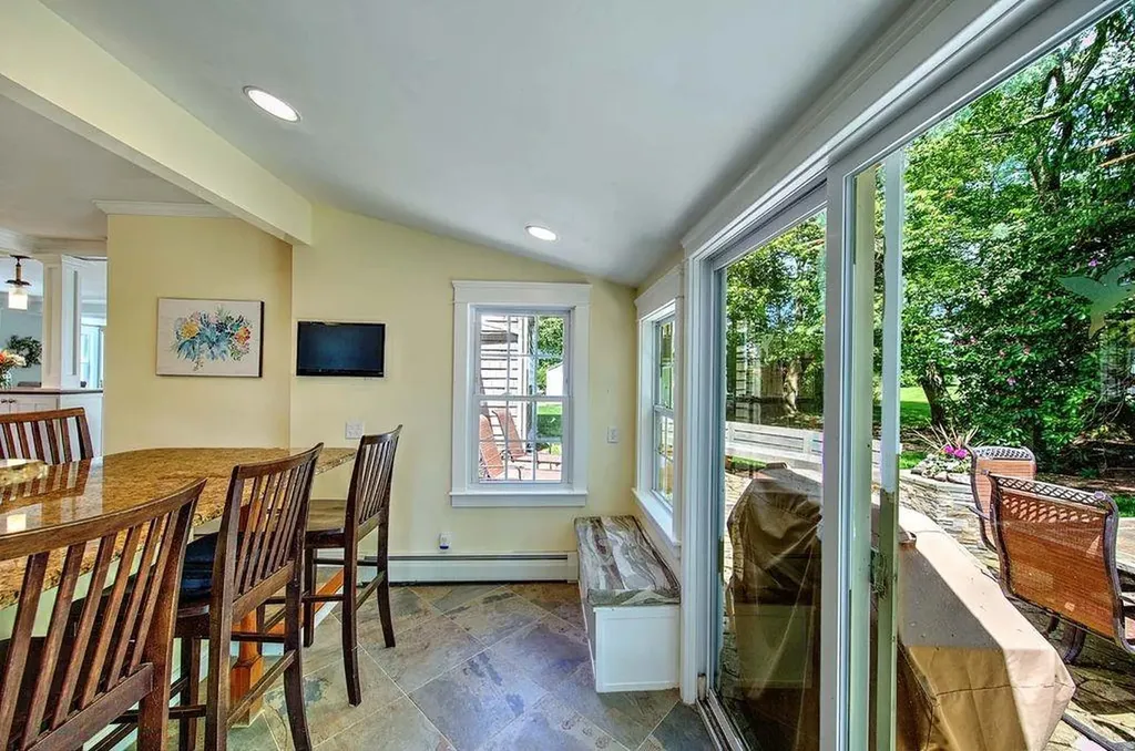 46 Channing Road Narragansett RI 02882