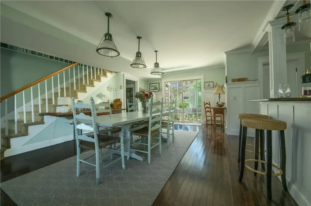 46 Channing Road Narragansett RI 02882