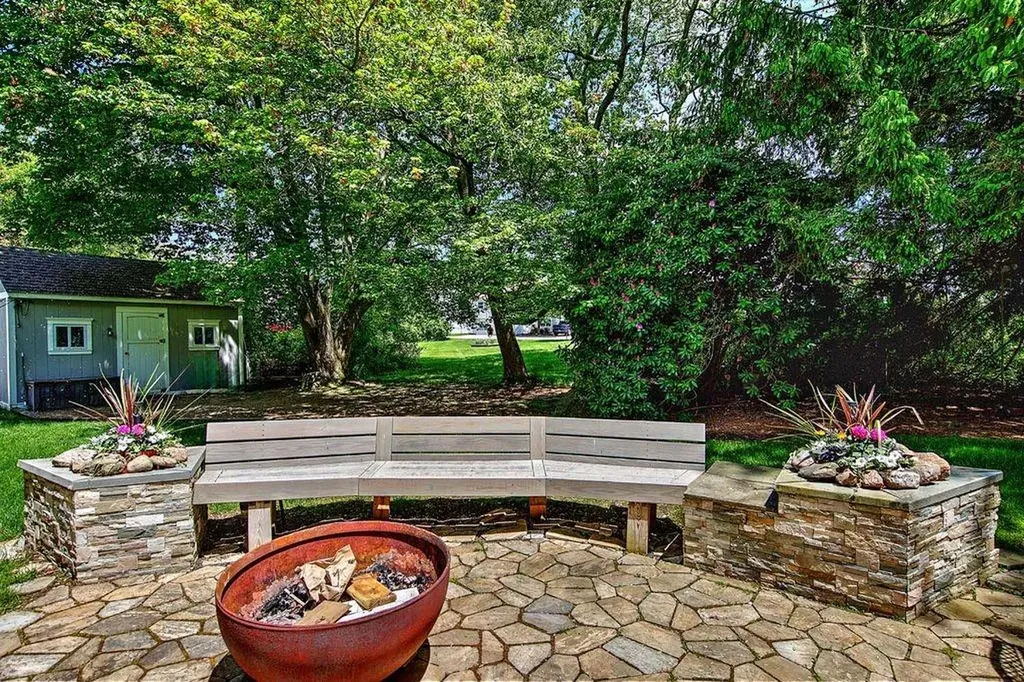 46 Channing Road Narragansett RI 02882