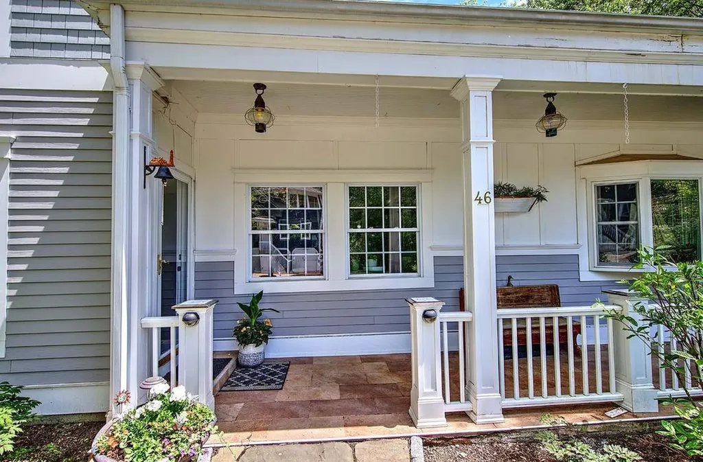 46 Channing Road Narragansett RI 02882