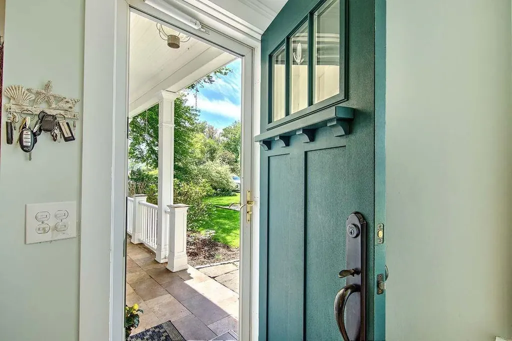 46 Channing Road Narragansett RI 02882