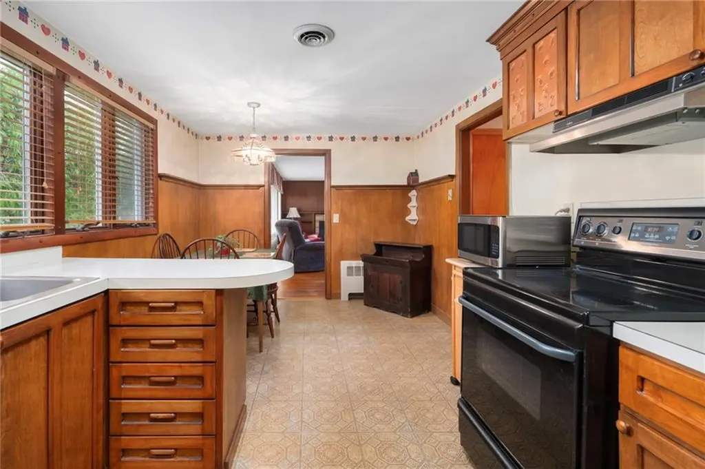 45 Barren Hill Drive Warwick RI 02886
