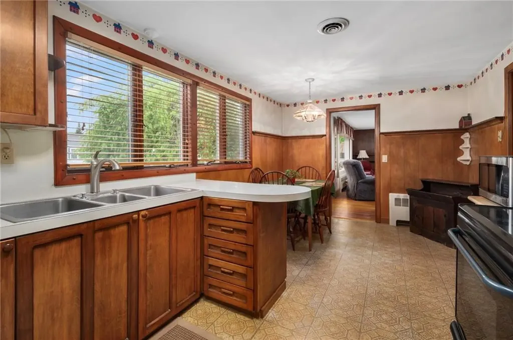 45 Barren Hill Drive Warwick RI 02886