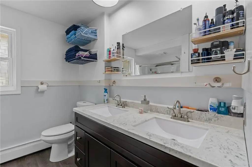 77 Woodlawn Avenue North Providence RI 02904