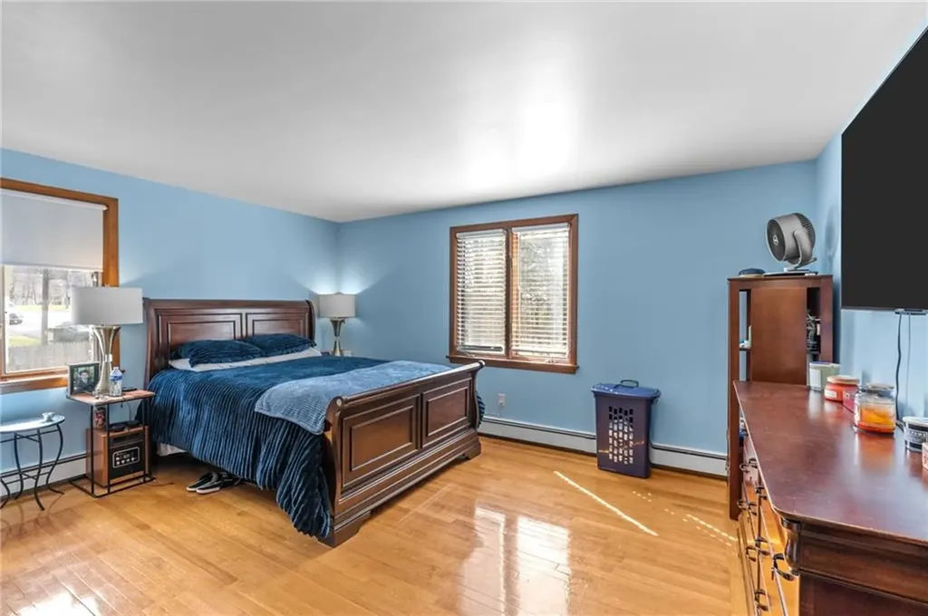 77 Woodlawn Avenue North Providence RI 02904