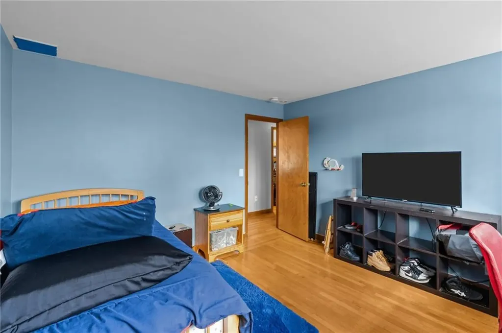77 Woodlawn Avenue North Providence RI 02904