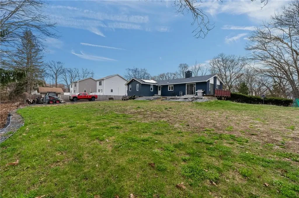 77 Woodlawn Avenue North Providence RI 02904