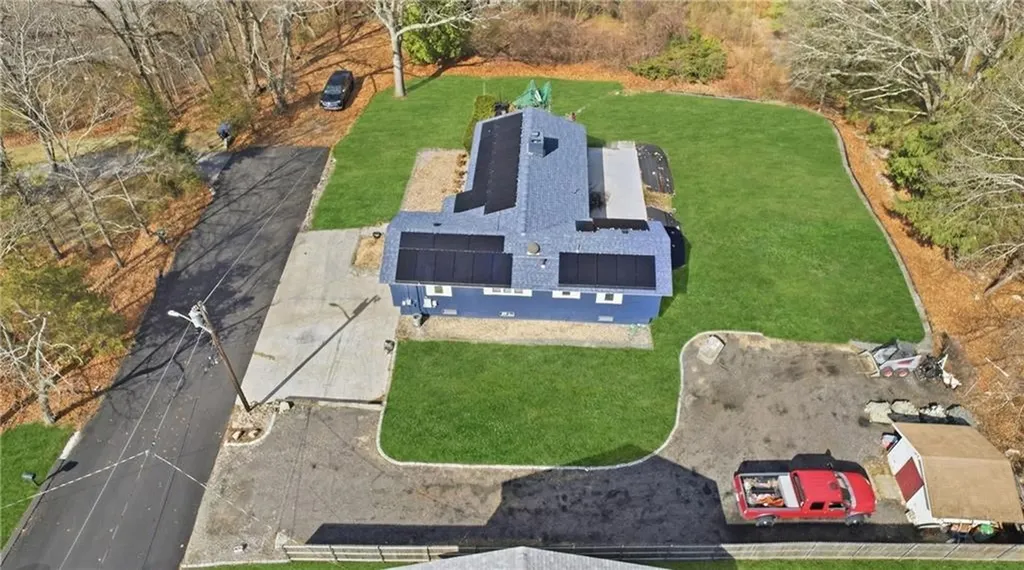77 Woodlawn Avenue North Providence RI 02904